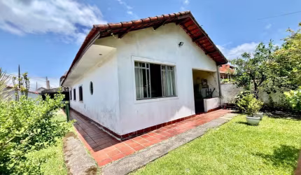 Casa para Venda em Peruíbe, Belmira Novaes, 4 dormitórios, 2 banheiros, 3 vagas