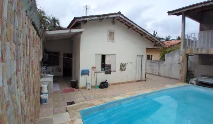 Casa para Venda em Itanhaém, Centro, 4 dormitórios, 2 suítes, 1 banheiro, 4 vagas