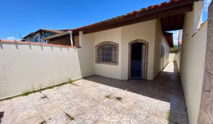 Casa para Venda em Itanhaém, Tupy, 2 dormitórios, 1 suíte, 1 banheiro, 2 vagas