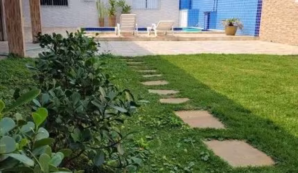 Casa para Venda em Itanhaém, Balneário Gaivotas, 2 dormitórios, 2 banheiros, 4 vagas