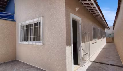 Casa para Venda em Itanhaém, Nova Itanhaém, 2 dormitórios, 1 suíte, 1 banheiro, 2 vagas