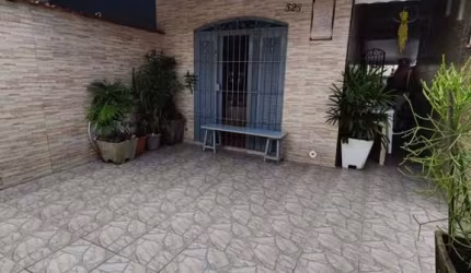 Casa para Venda em Mongaguá, Itaóca, 2 dormitórios, 1 suíte, 1 banheiro, 2 vagas