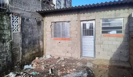 Casa para Venda em Itanhaém, Balneário Gaivotas, 1 dormitório, 1 banheiro, 3 vagas