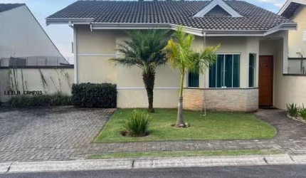 Casa para Locação em Atibaia, Vila Gardênia, 3 dormitórios, 1 suíte, 2 banheiros, 2 vagas