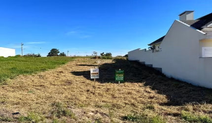 Terreno em condomínio fechado à venda na Quadra E Lote 03, 58, Bosque da Figueira, Pareci Novo, 360 m2 por R$ 150.000