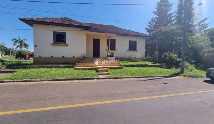 Casa com 3 quartos à venda na ALONSO REMI DIETRICH, 21, 198, Centro, Pareci Novo, 100 m2 por R$ 640.000