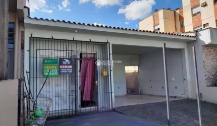 Casa com 2 quartos à venda na OSVALDO ARANHA, 2015, Centro, Montenegro, 120 m2 por R$ 450.000