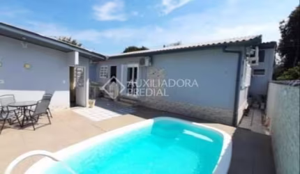 Casa com 3 quartos à venda na IPE, 201, Timbaúva, Montenegro, 220 m2 por R$ 450.000
