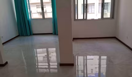Apartamento para venda possui 105 metros quadrados com 3 quartos em Copacabana - Rio de Janeiro - RJ