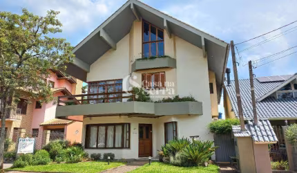 CASA COM 8 DORMITÓRIOS NO CENTRO DE NOVA PETRÓPOLIS - OPORTUNIDADE COMERCIAL, Centro, Nova Petropolis - RS
