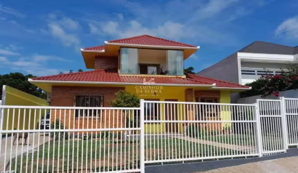 CASA SEMI-MOBILIADA DE 3 DORMITÓRIOS À VENDA , Bavária, Nova Petropolis - RS