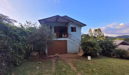 CASA SEMIMOBILIADA DE 3 QUARTOS EM NOVA PETRÓPOLIS, Linha Olinda, Nova Petropolis - RS