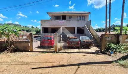 Sobrado para Venda em Campo Magro, Centro, 8 dormitórios, 3 banheiros, 3 vagas
