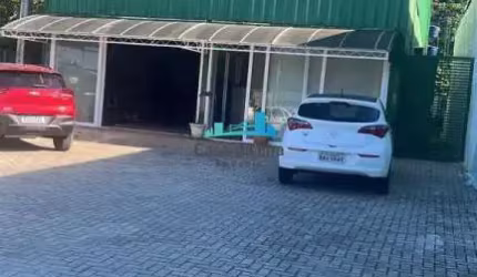 Barracão / Galpão / Depósito para alugar no Rio Tavares, Florianópolis  por R$ 19.800