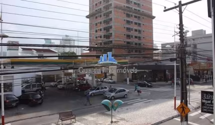 Sala comercial à venda no Kobrasol, São José  por R$ 225.000