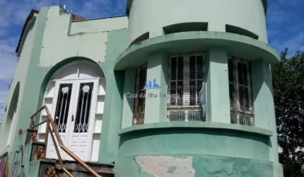 Casa com 3 quartos à venda no Centro, Florianópolis  por R$ 2.150.000
