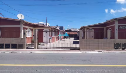 Casa em condomínio fechado com 2 quartos à venda no Ingleses do Rio Vermelho, Florianópolis  por R$ 480.000