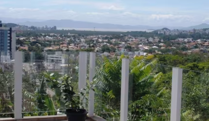Casa com 11 quartos à venda no Córrego Grande, Florianópolis  por R$ 2.430.000