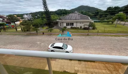 Casa em condomínio fechado com 3 quartos à venda no Cacupé, Florianópolis  por R$ 2.500.000