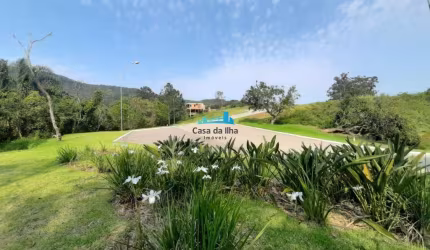 Terreno à venda no Itacorubi, Florianópolis  por R$ 1.469.000