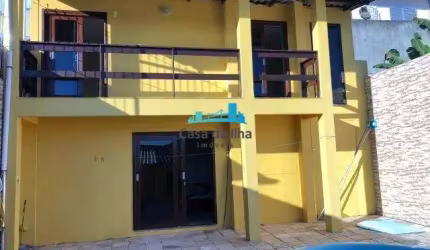 Casa com 6 quartos à venda na Agronômica, Florianópolis  por R$ 995.000