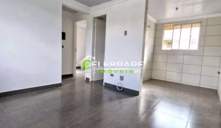 APARTAMENTO NO SANTA CÂNDIDA, 02 QUARTOS, ÓTIMA LOCALIZAÇÃO.
