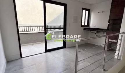 SOBRADO NOVO XAXIM,03 QTS,SUÍTE,SACADA,TERRAÇO C/ CHURRASQ.