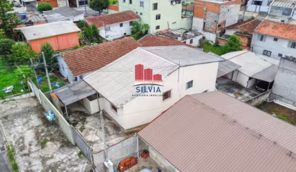 Oportunidade para investidores 4 casas alugadas no bairro Xaxim