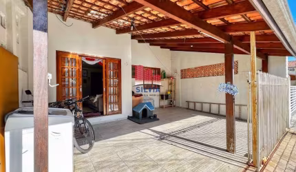 Casa com 3 quartos, em condomínio fechado, no CIC/NOVO MUNDO - Residencial Santo André