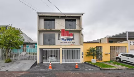 Sobrado em fase de acabamento e uma casa térrea - Dois imóveis em um único terreno