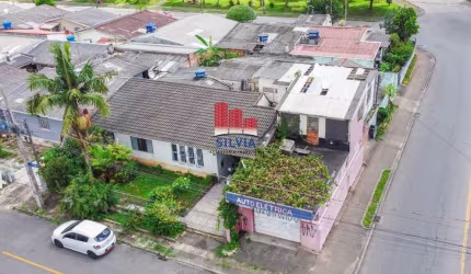 Casa 3 quartos sendo 1 suíte com terreno de 300m2 no Sítio Cercado