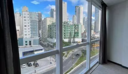 Sala comercial para venda no Bairro Ariribá em Balneário Camboriú.