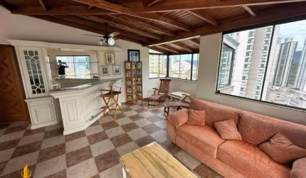 Apartamento duplex à venda no Edifício Dom Gabriel localizado na Barra Sul em Balneário Camboriú