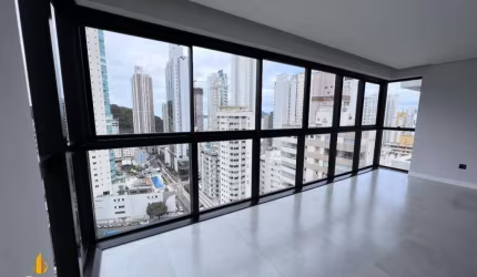 Apartamento à venda localizado a apenas 400m² do Mar em Balneário Camboriú
