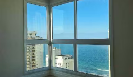 Apartamento a venda no Residencial Eleganza Tower localizado no centro em Balneário Camboriú.