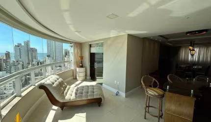 Cobertura Duplex a venda no Edifício Solar Do Tamarindo localizado no Centro de Balneário Camboriú.