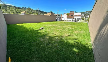 Terreno a venda no Condomínio Haras Rio D´Ouro em Balneário Camboriú.