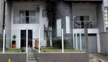 Casa a venda localizada no Bairro São Judas em Itajaí.