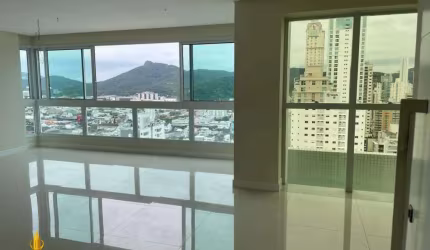 Apartamento de alto padrão à venda no Edificío Puerto Velero no Centro de Balneário Camboriú