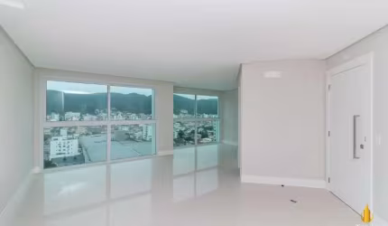 Apartamento à venda no Falcon Tower em Balneário Camboriú