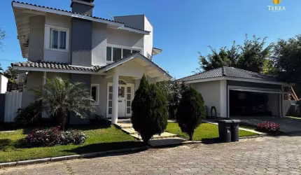 Casa averbada a venda no Condomínio Residencial Açores localizada no bairro Dom Bosco em Itajaí.