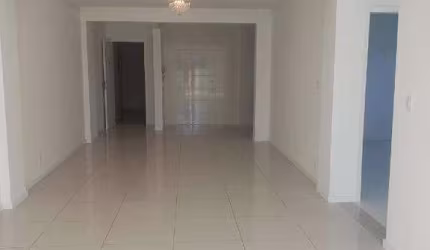Apartamento Diferenciado a venda no Edifício Giseli Elis em Balneário Camboriú