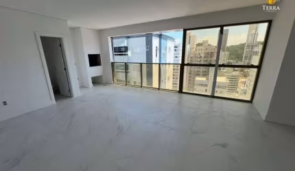 Apartamento a venda no Las Brisas Residence localizado no bairro Pioneiros em Balneário Camboriú.