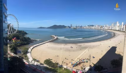 Apartamento Quadra Mar a venda no Edifício Antares em Balneário Camboriú
