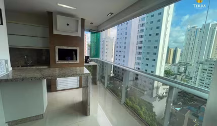 Apartamento a venda no Edifício Mirante do Atlântico localizado no Bairro Pioneiros em Balneário Camboriú.