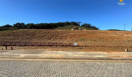 Terreno à venda no Colinas de Camboriú Village em Camboriú
