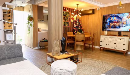 Casa a venda na Praia dos Amores em Balneário Camboriú.