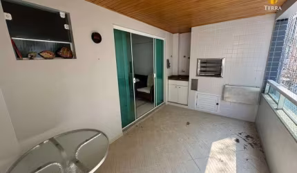 Apartamento Mobiliado à venda no Edifício Moradas da Praia em Balneário Camboriú.