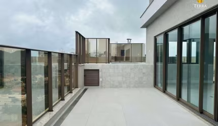 Cobertura Duplex a venda no Edifício JK 399 Residence com 04 suítes na Praia Brava em Itajaí.