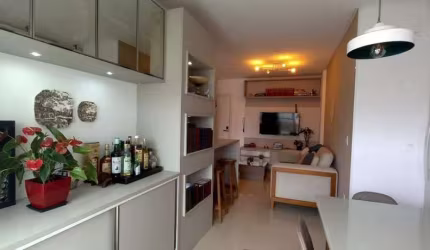 Apartamento à venda no Punta Hermosa Residence em Balneário Camboriú